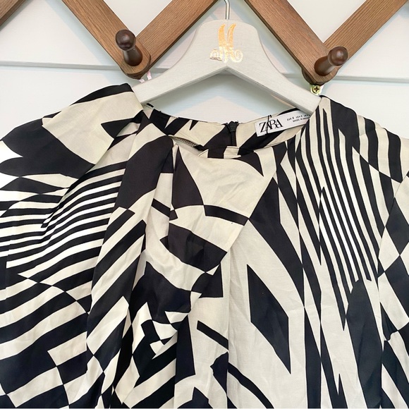 NEW Zara Pleat Neck Mod Geometric Top - Picture 8 of 12